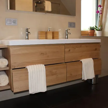 Weingartenhaus Дом отдыха Лойчах